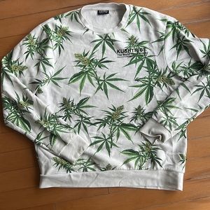 XXL-sized CROPP white plant print crew neck